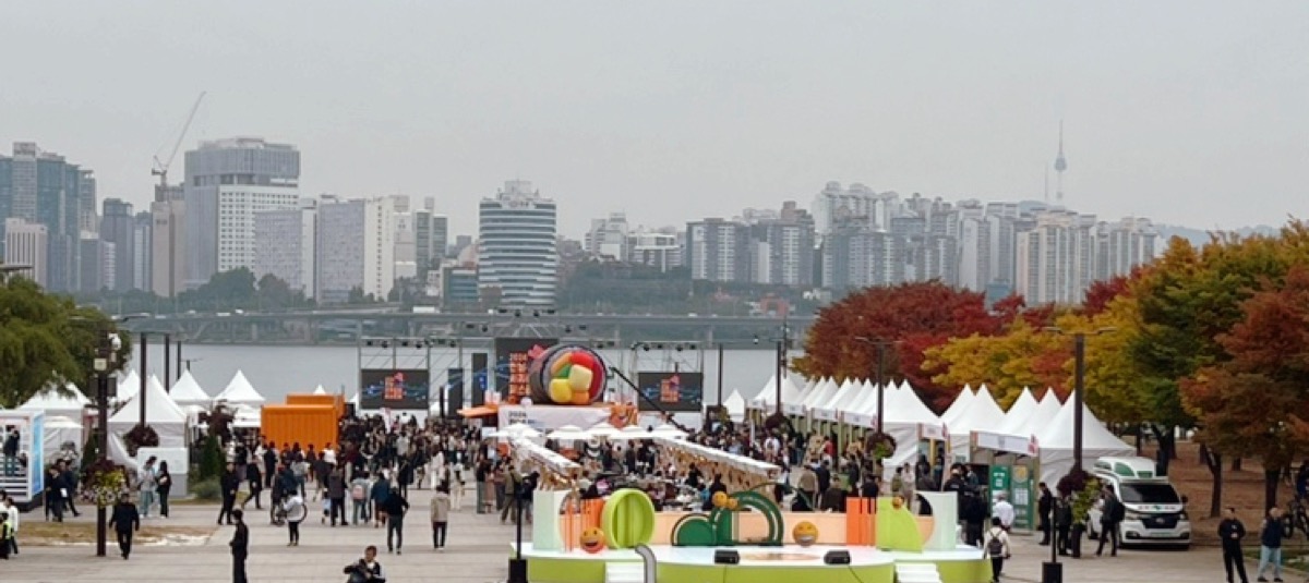 Yeouido Guide: IFC Mall, The Hyundai & Han River Dining