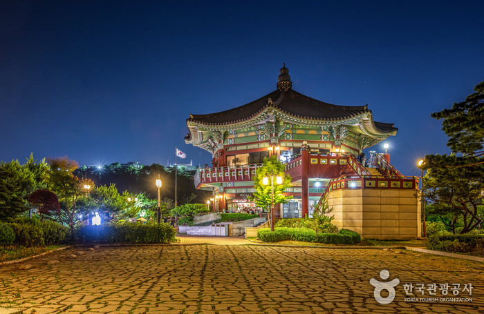 Bugak Skyway Palgakjeong Pavilion