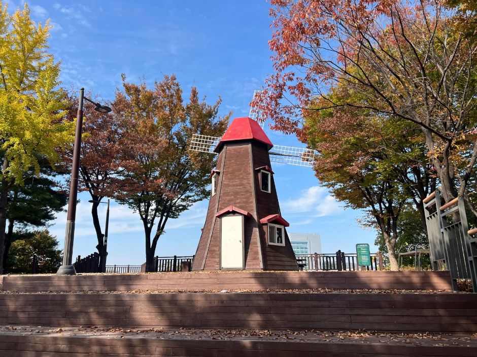 Changcheon Park