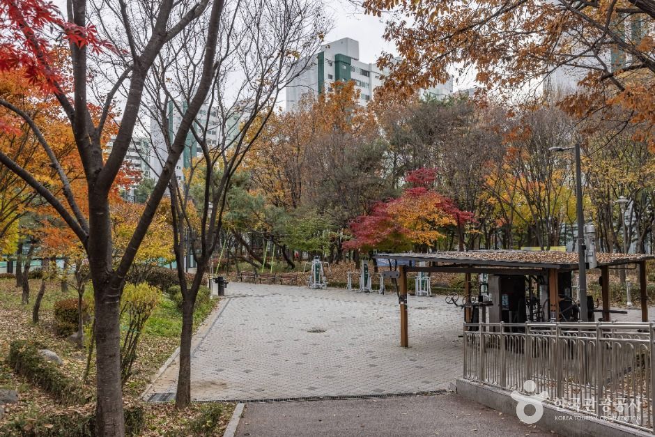 Doksan Park