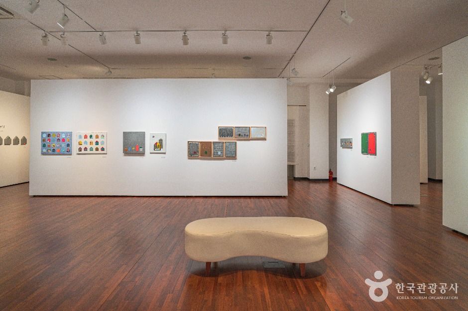 Huinmulgyeol Gallery