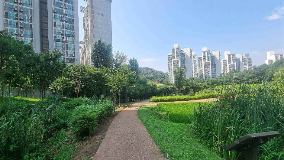 Gwanak Urban Agriculture Park