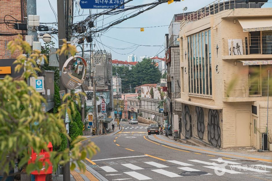 Gyeongnidan-gil