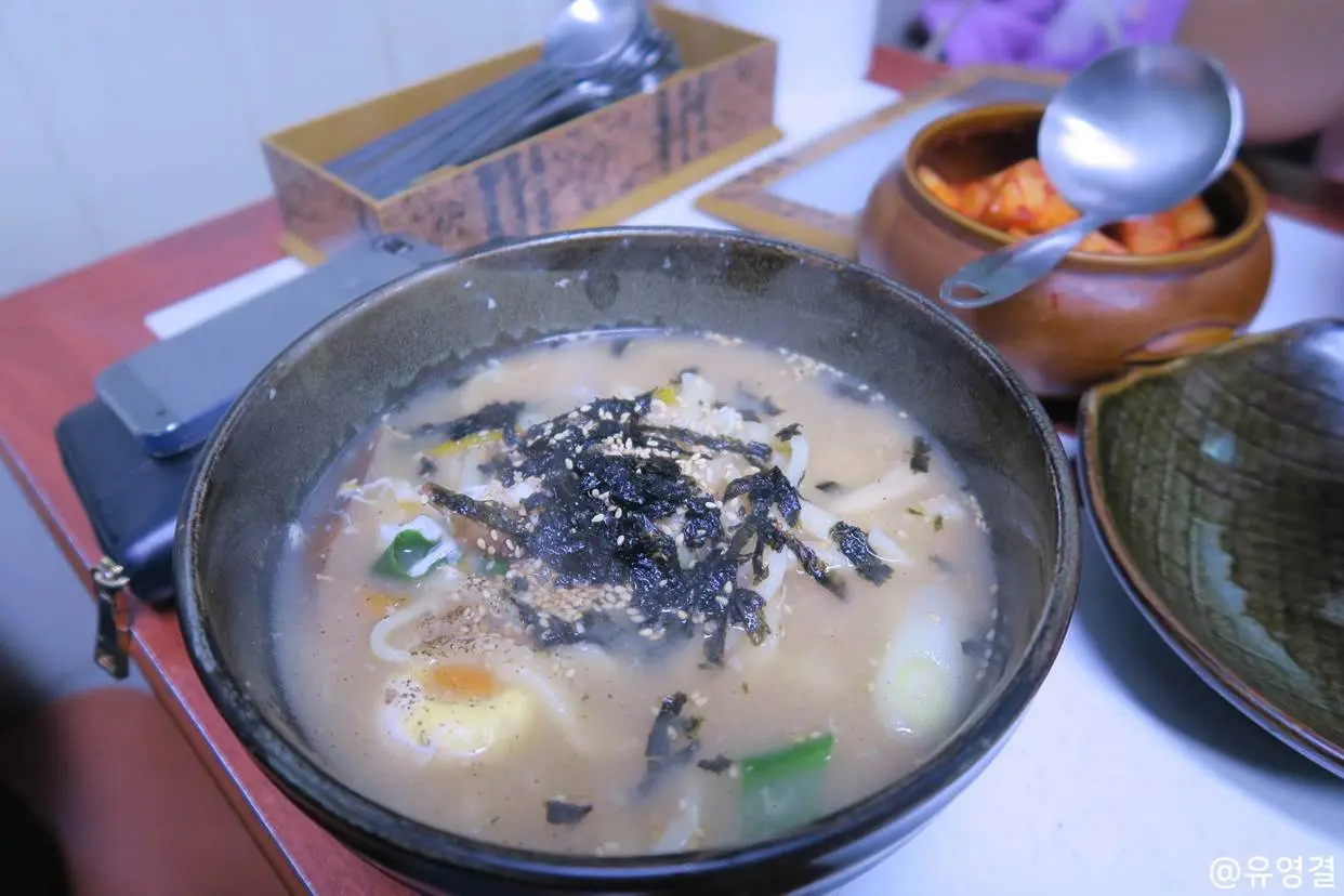 Yetnal Dongmun Market Galguksu (옛날동문시장칼국수)