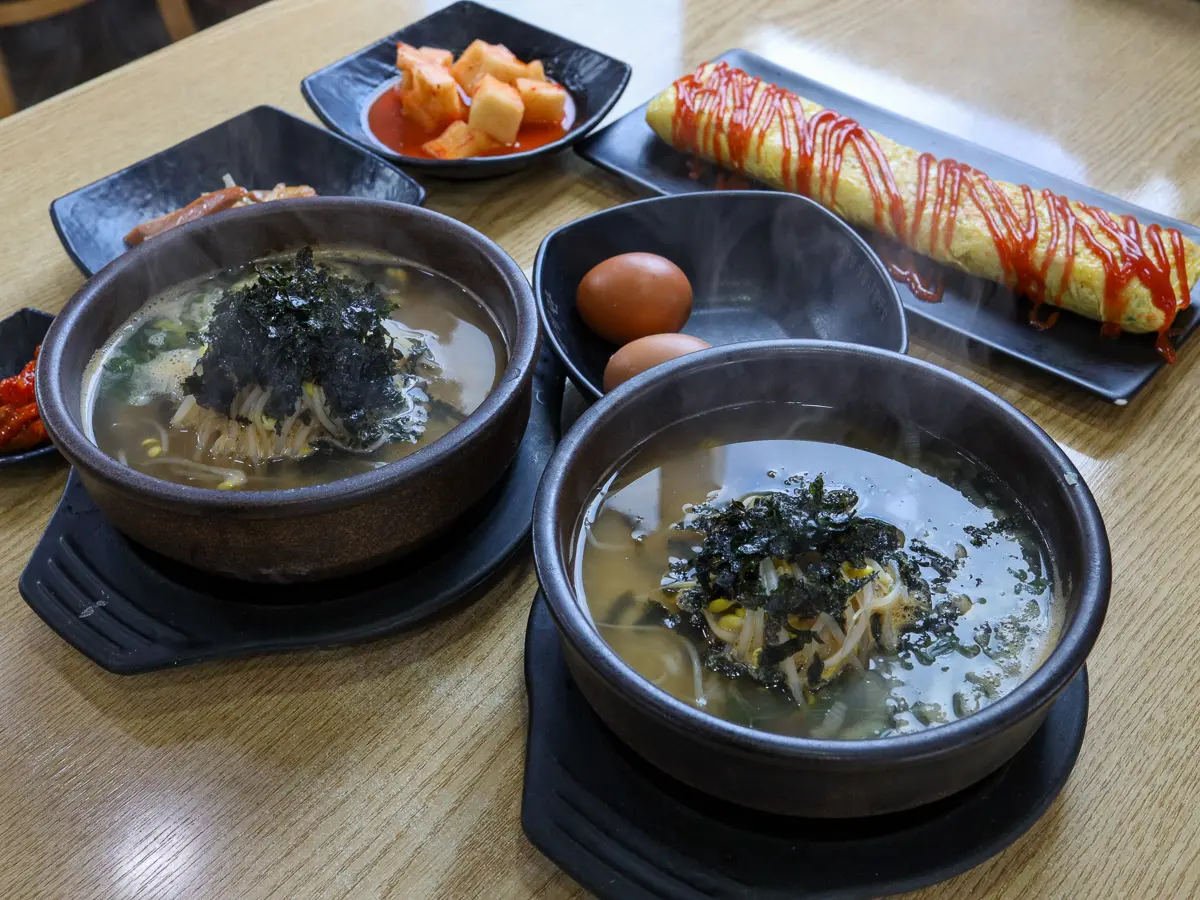 24-Hour Jeonju Myeongga Bean Sprout Soup (24시전주명가콩나물국밥)