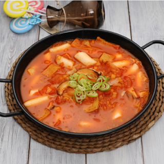 Tteokbokki (Spicy Rice Cakes)