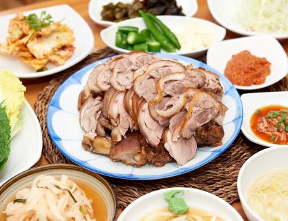 Pyeongan-do Jokbal (평안도족발)