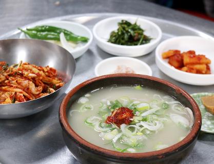 Bugwang Dwaejigukbap (부광돼지국밥전문점)