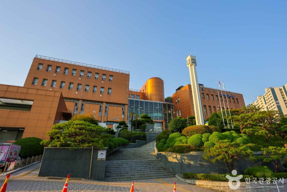 釜山都市市民図書館