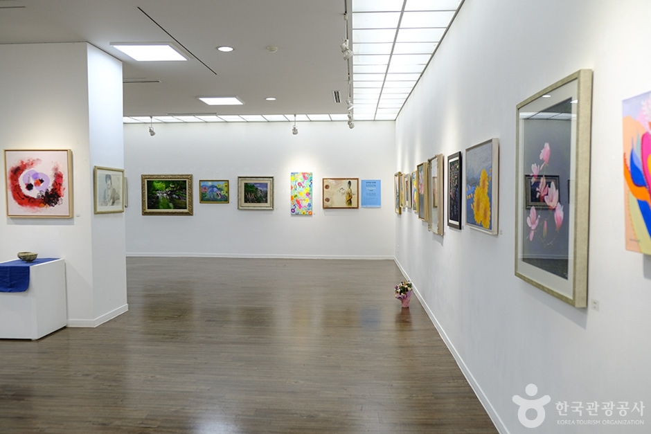 松坡区立芸松美術館
