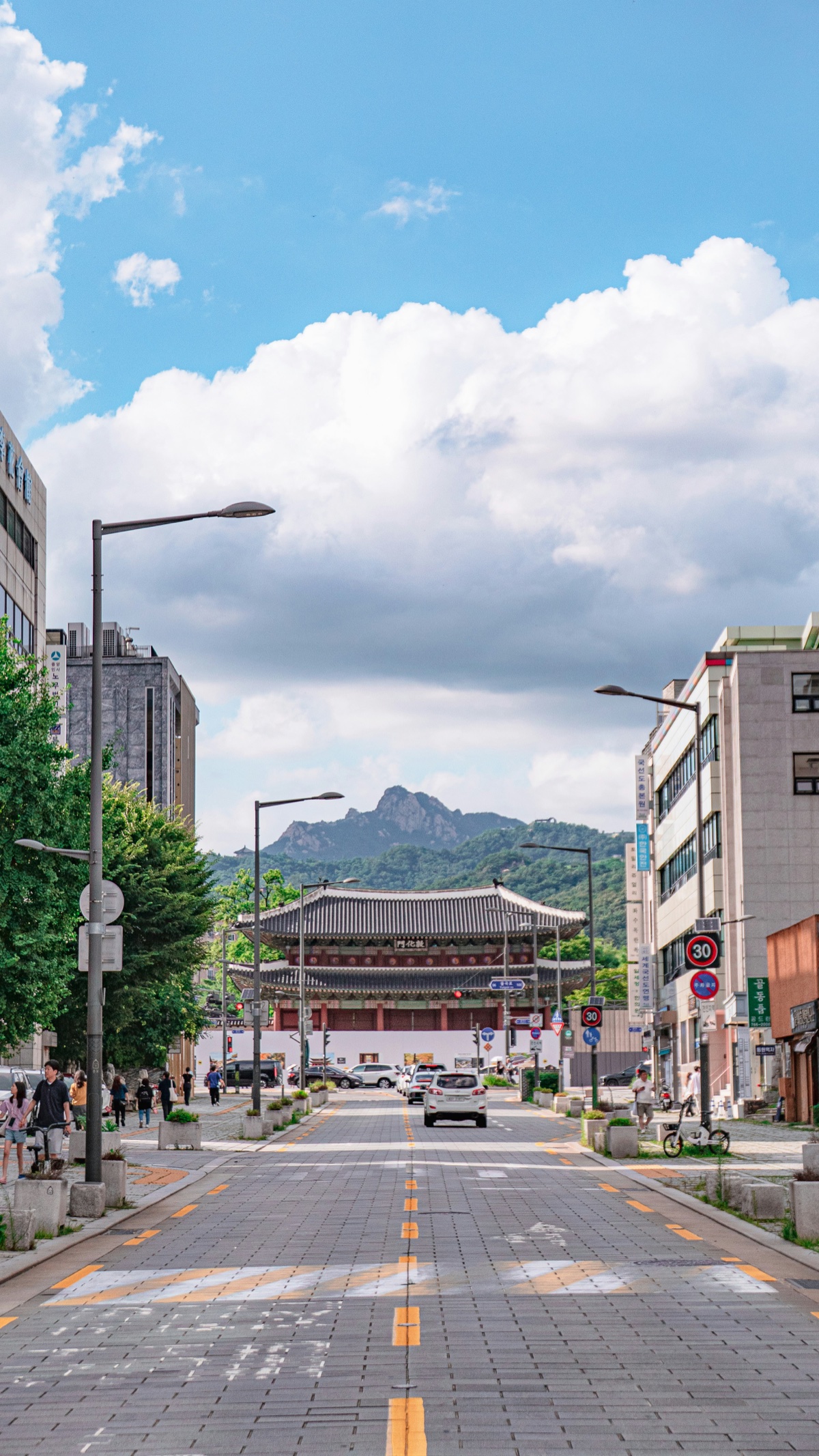 Samcheong-dong street — K-Drama filming location in Seoul