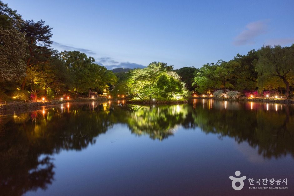 Changgyeonggung Palace gallery image 3