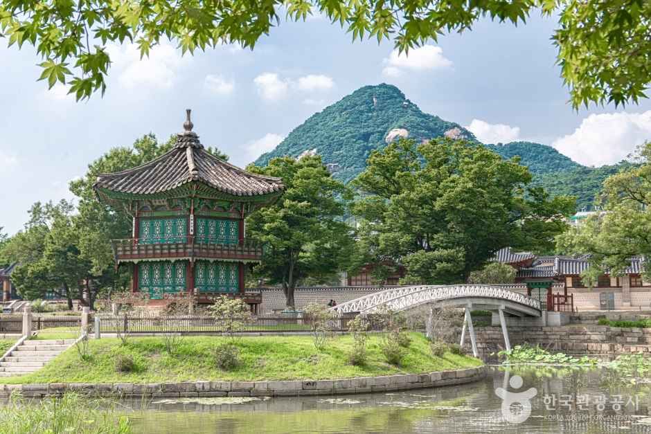 Gyeongbokgung Palace gallery image 4