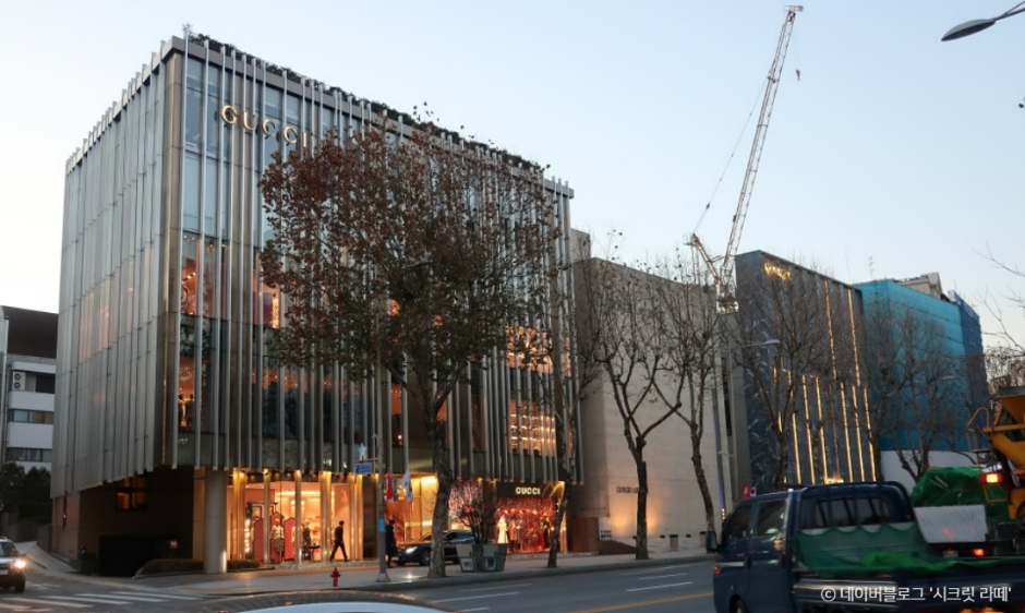 K-Star Road: Gangnam's K-Pop Walk of Fame