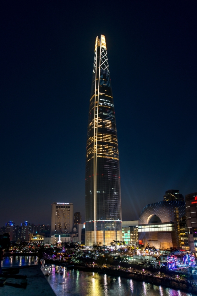 Lotte World Tower & Seoul Sky: Huntrix's Secret Headquarters